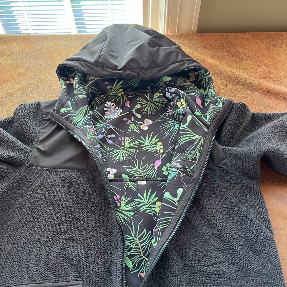 Helly Hansen Reversible Medium Weight Fleece Ski … - image 4